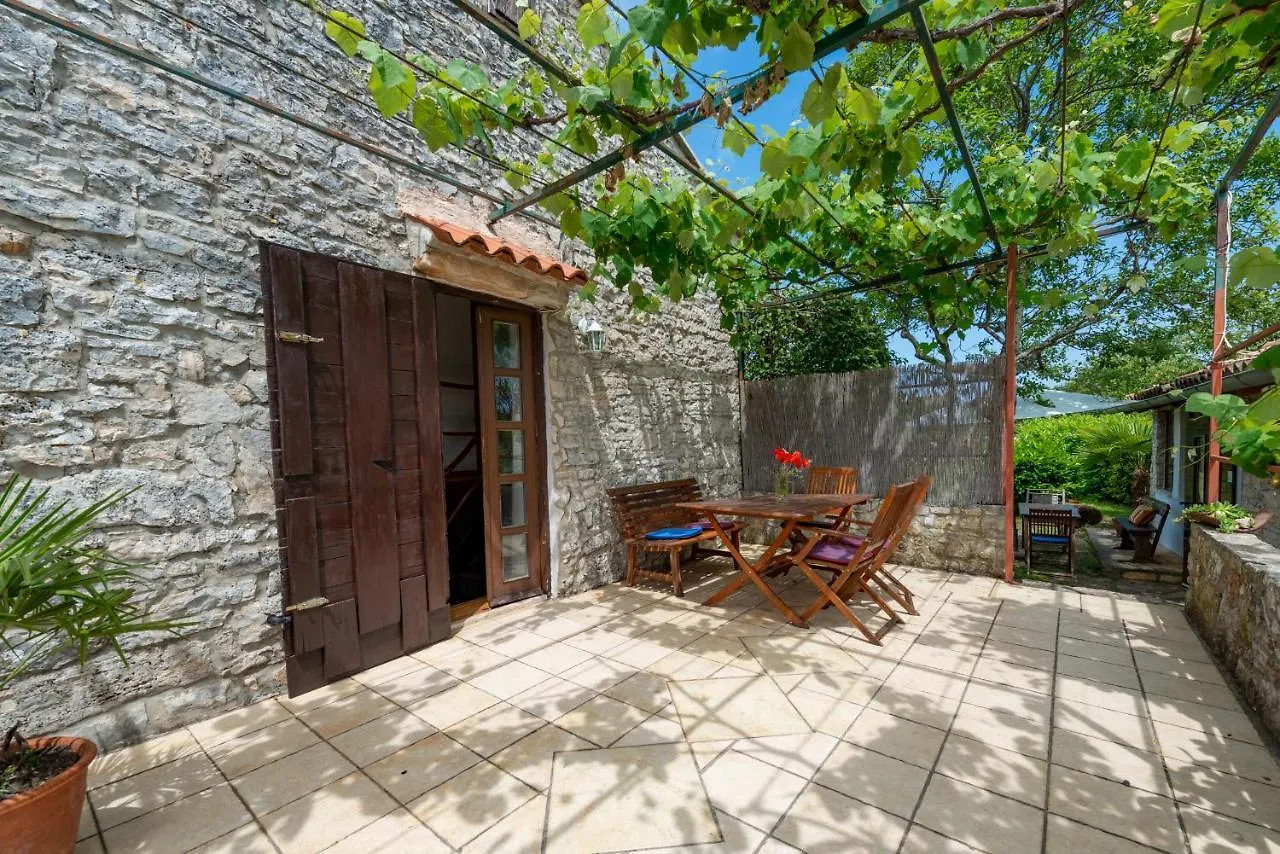 Village Family House Ranka Žminj Casa de Férias