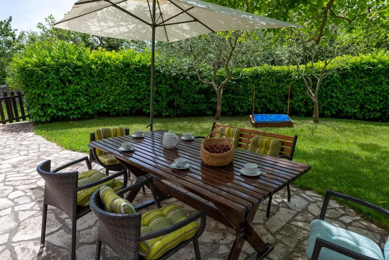 Village Family House Ranka Žminj 0*,  Κροατία